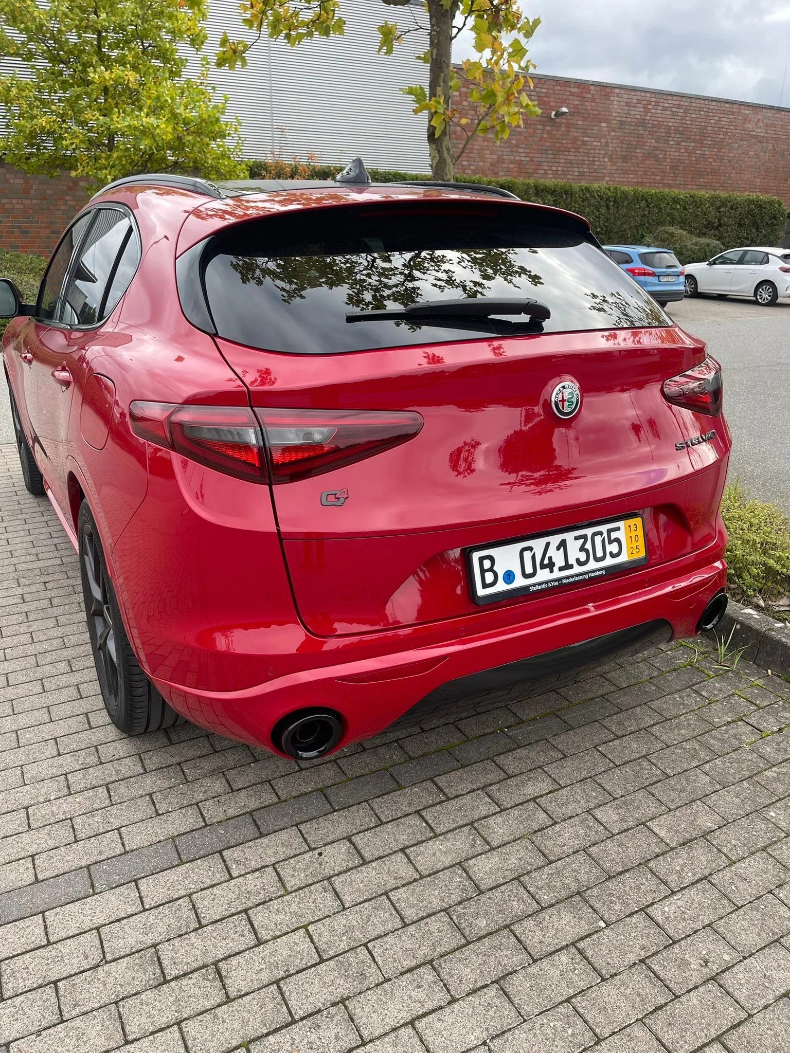 Italian herkkua Alffa Romeo Stelvio l&auml;hd&ouml;ss&auml; Suomeen Topgear suv testin voittaja 12takuu auto kaikilla varusteilla todella miellytt&auml;v&auml; ajo kokemus