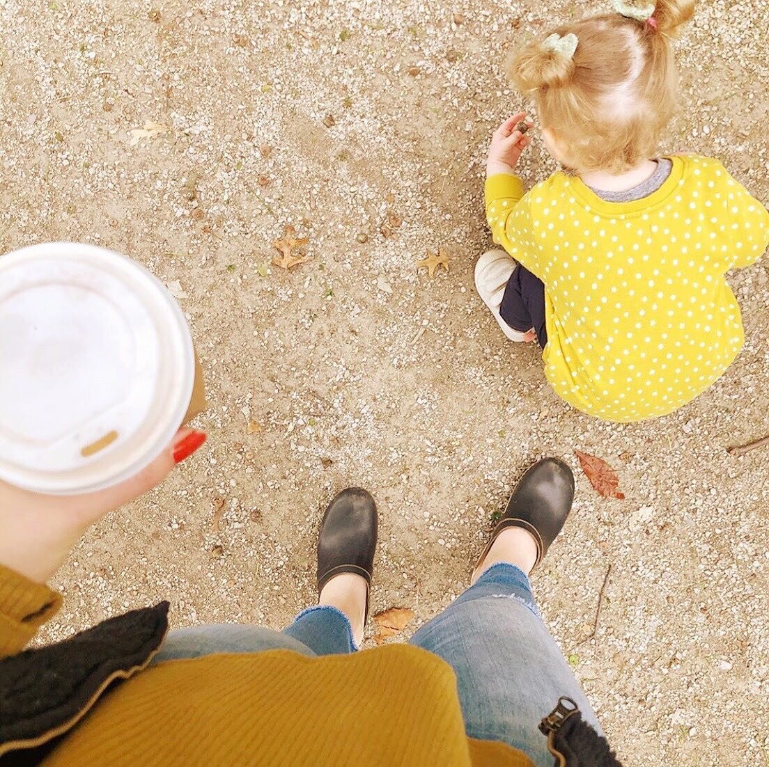 It&rsquo;s Sunday, friends 🌈🌞 Last warm day we&rsquo;ll have for a while, so come enjoy the sunshine &amp; hang on the patio! ✨ We have @arworkshopferndale out front, @rachelvurpillat Lavender Latte Coffee Scrub Workshop at 10am &amp; @revresyoga a