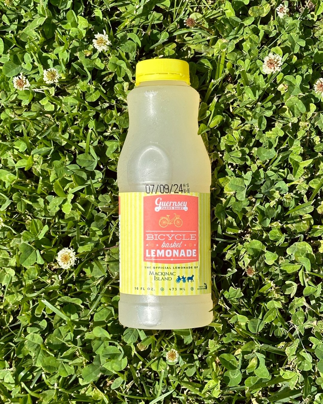 Hi friend 🍋 We&rsquo;ve got lemonade bottles in our grab n go fridge! Full lemonade menu will start soon 🤤 But for now, the bottles will tide ya over 💗 We&rsquo;re open today 7-5, see ya later! 🥰 #driftercoffee