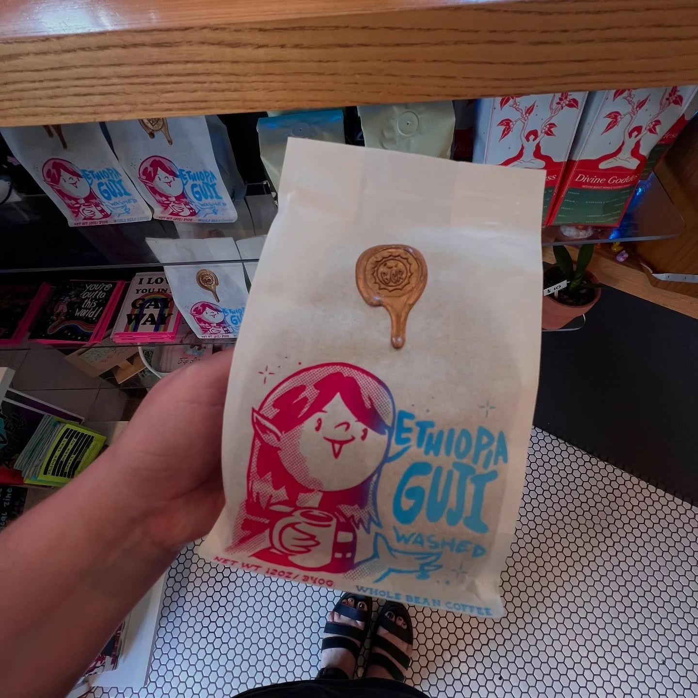 We&rsquo;ve got cutie coffee bags for ya 💓🖤💫 We&rsquo;re always obsessed with the bags from @brandywinecoffeeroasters !