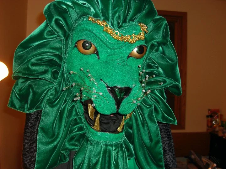 Jonathan Edwards College of Yale Green Lion Mascot Head (2010). Mixed materials.