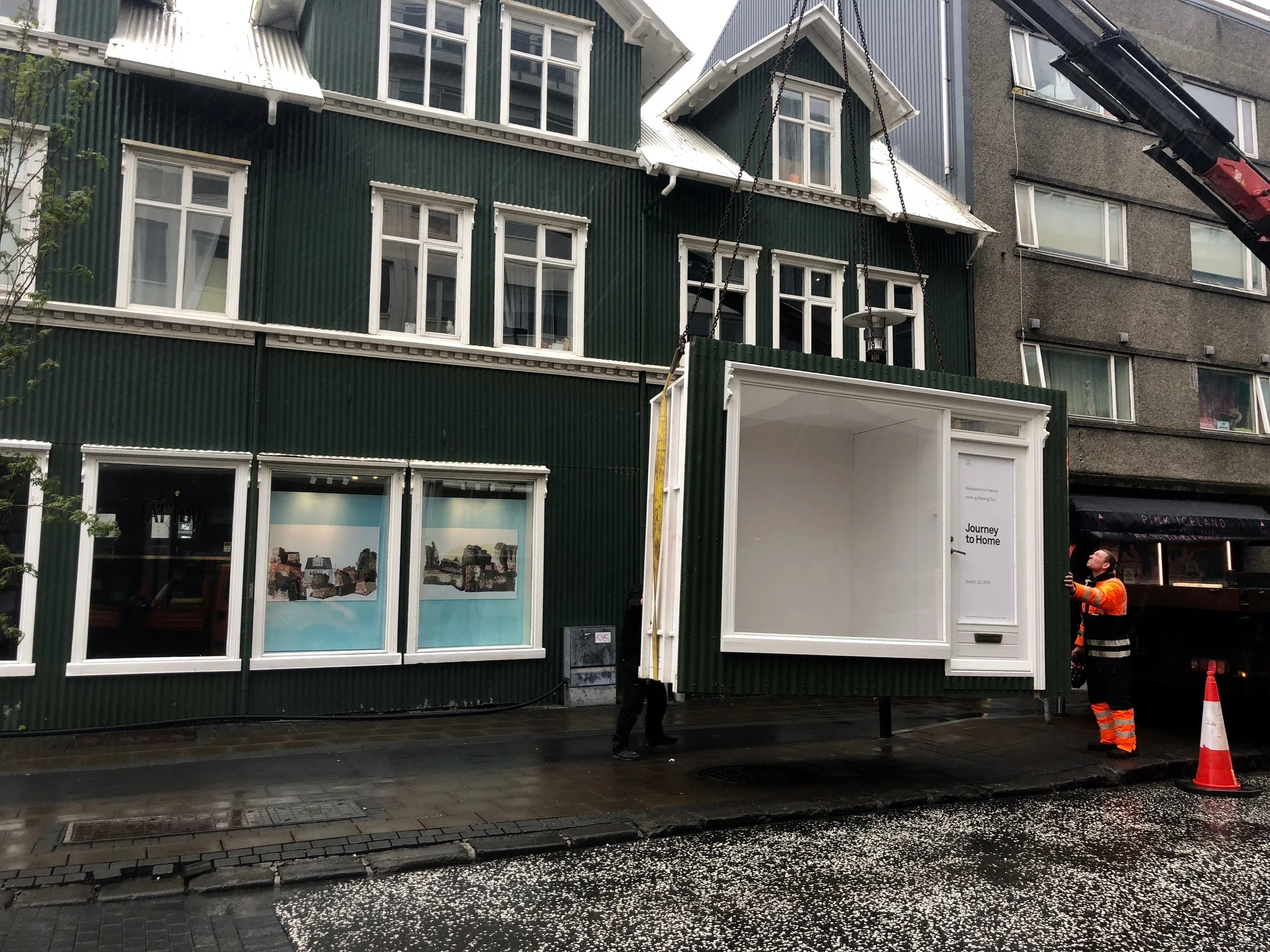 Dragsúgur, The Mobile Window Gallery