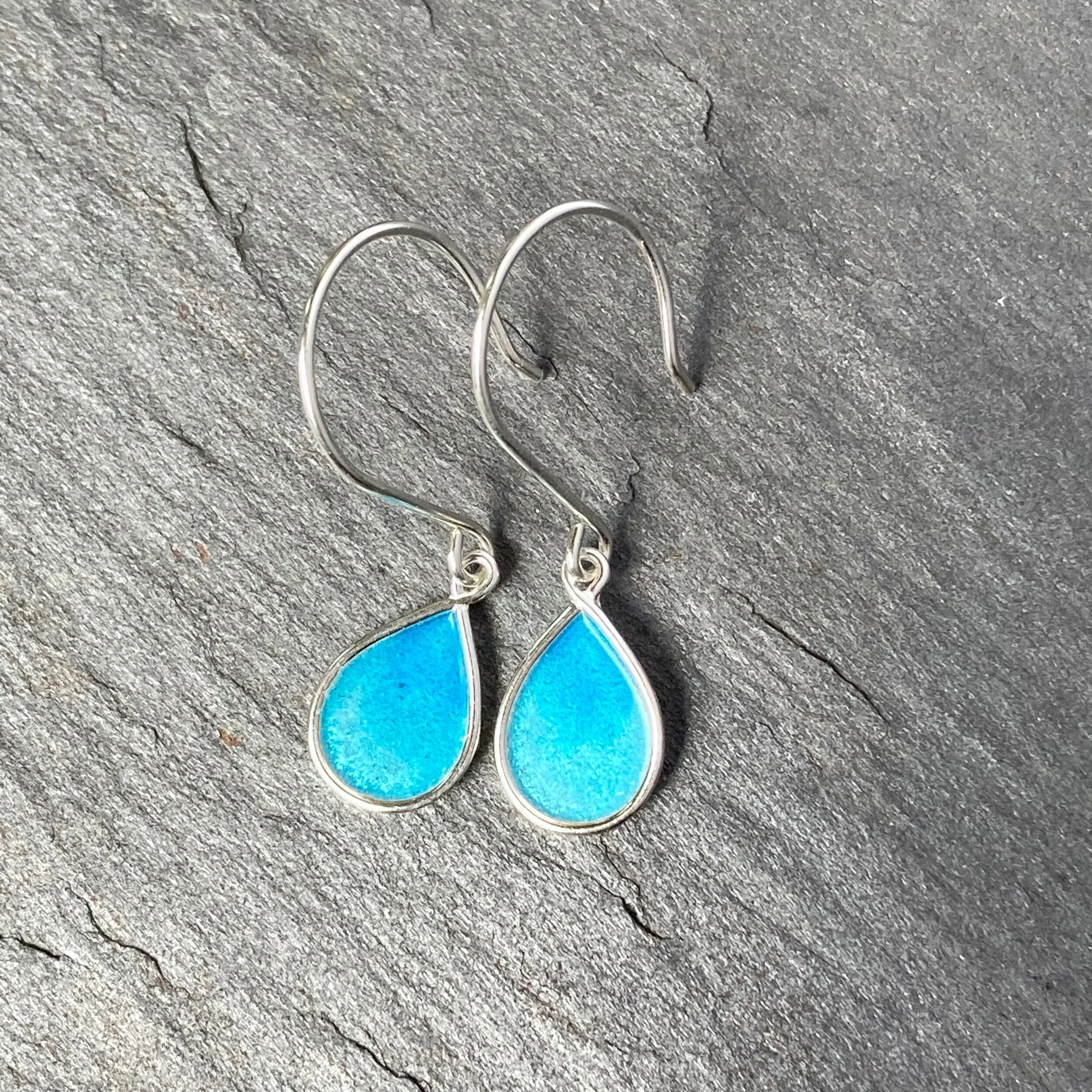 0E5C2392-4059-4F43-8022-B121F3B219C7