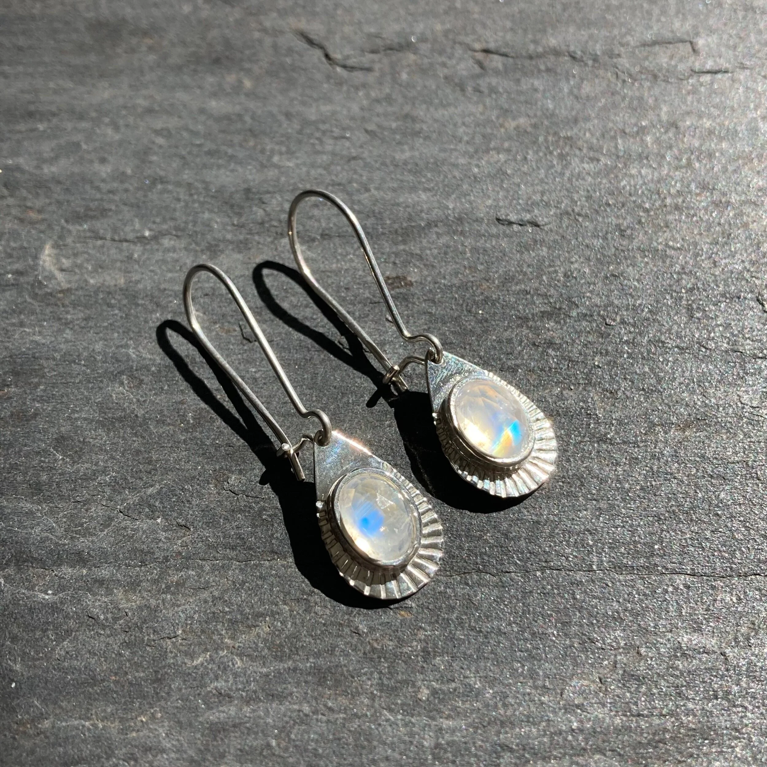 E1CF1F10-1813-4AC4-AD6B-04C1897ECF57