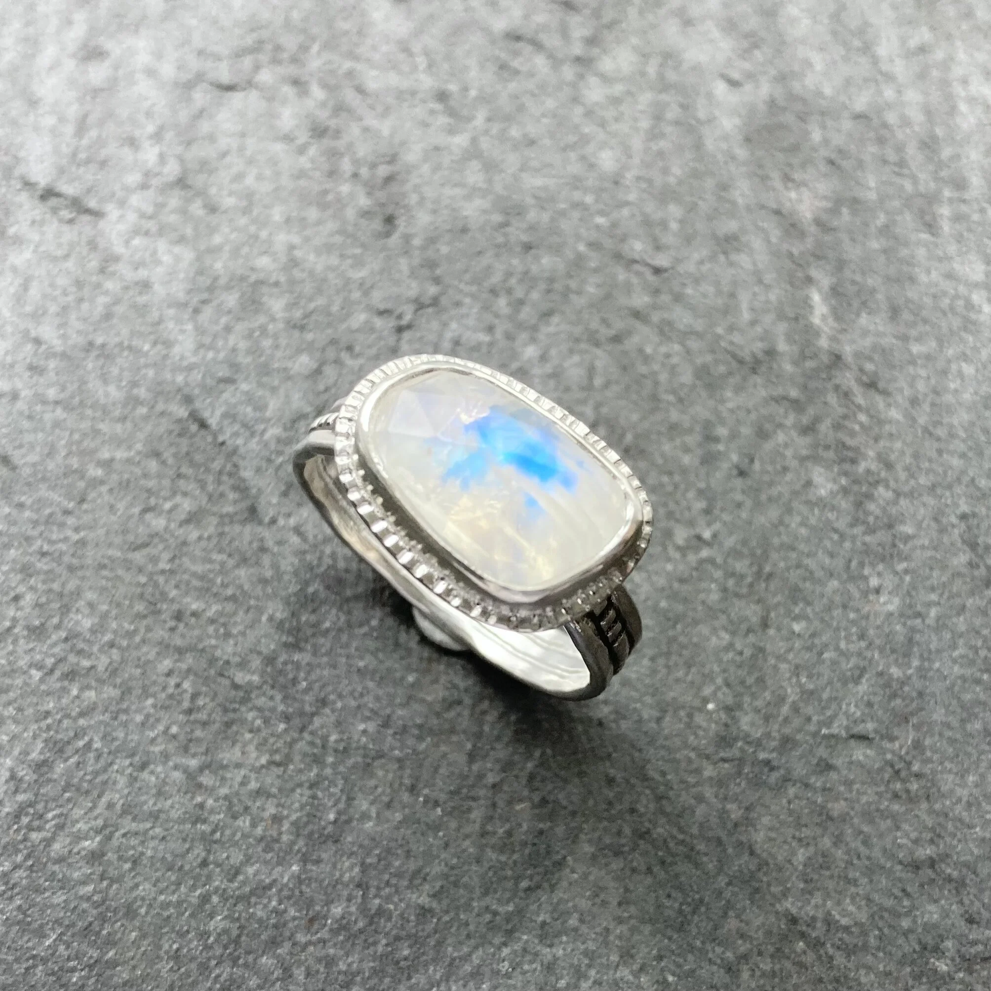 311502D6-E13D-4FE8-B225-EFB8F8AF19ED