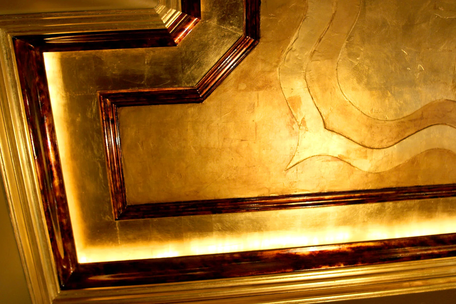 Gilded rope-lighted crown with tortoise shell overlay