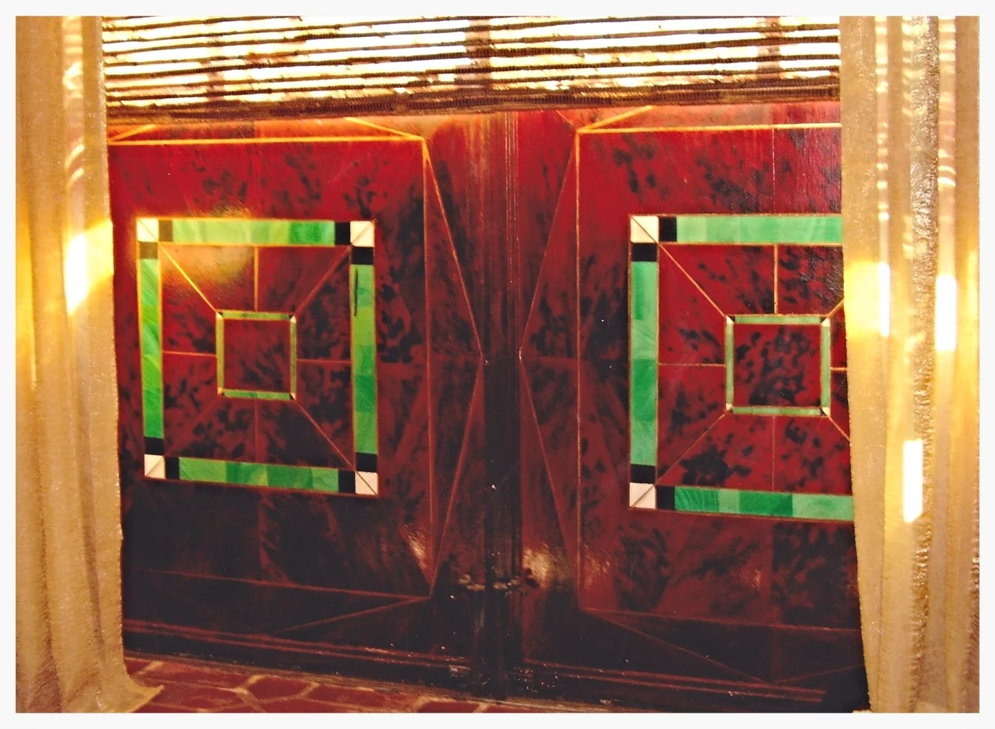 Boulle Tortoise shell with Malachite on metal doors