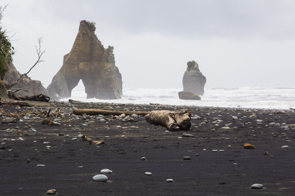 tongaporutu-new-zealand-north-island