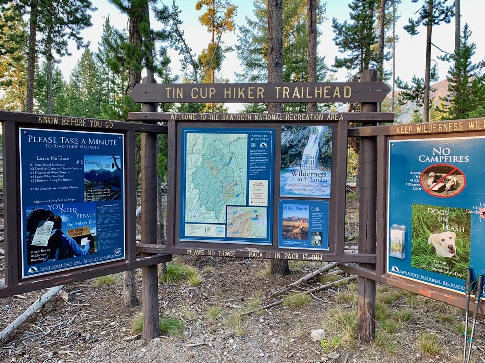 The tin cup hiker trailhead for the Alice Lake Hike.