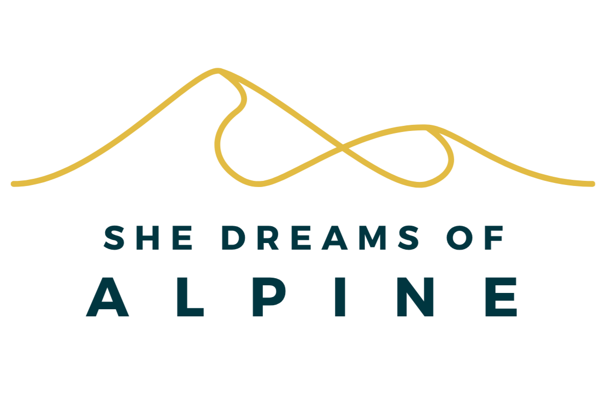 She Dreams Of Alpine 