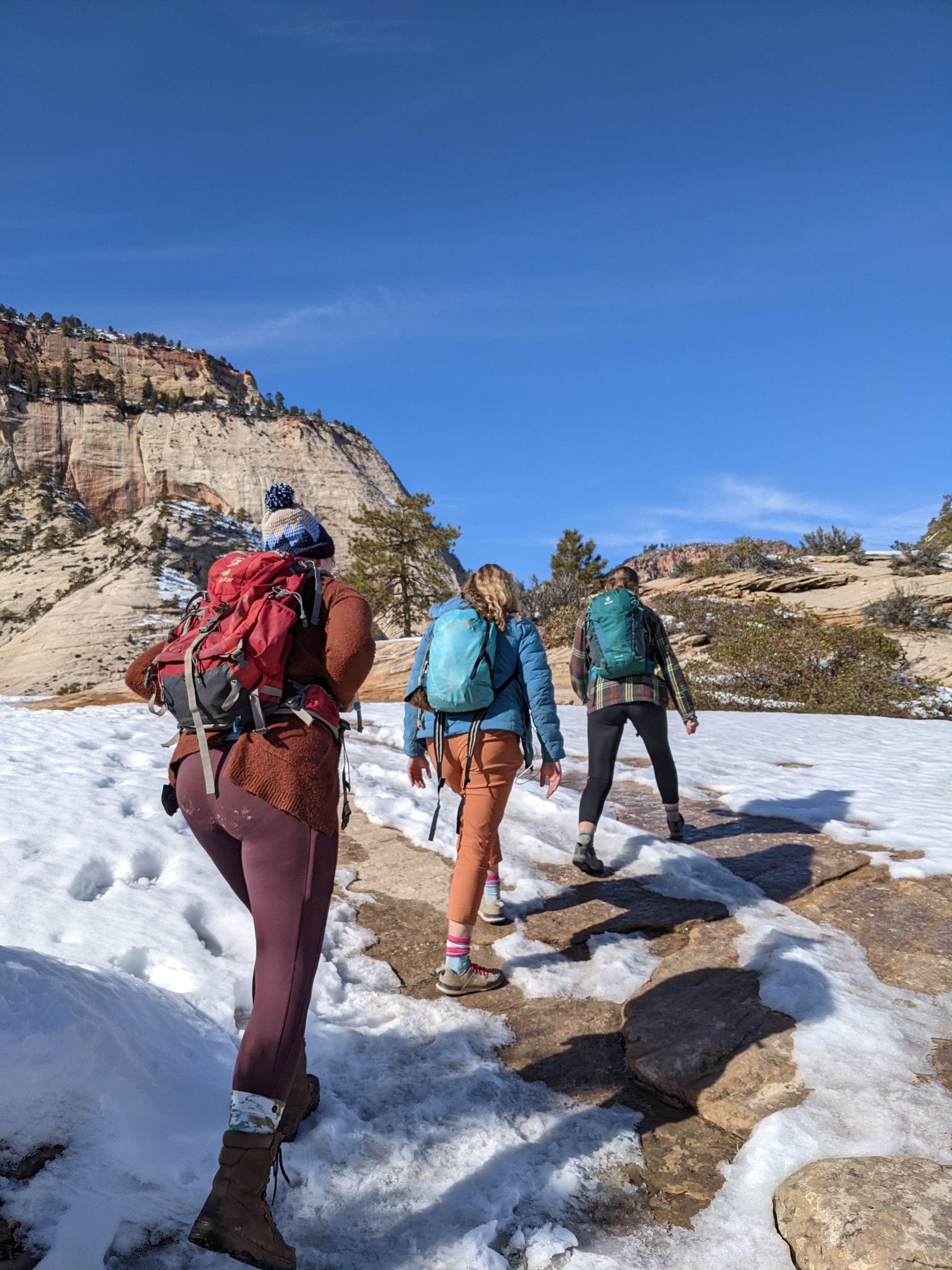 What to Wear Hiking – Ultimate Guide to the Best Hiking Clothes — She  Dreams Of Alpine