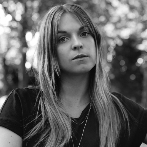 SDH 305: Behind the Scenes on How to Lead an International Business with Maddie Raedts