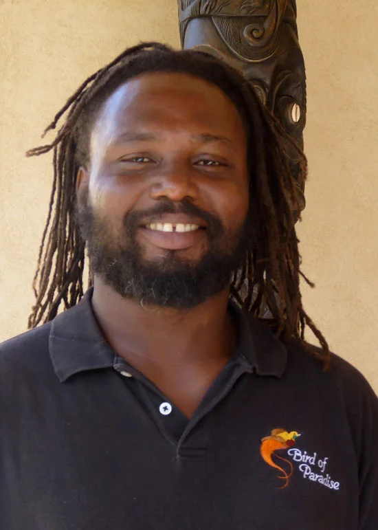 Carlos John, Maintenance