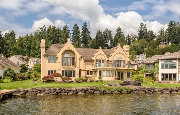 8443 NE Woodland Cove Dr, Kirkland | $3,375,000