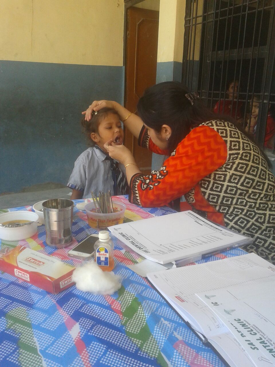 Meet Gamya. She is 6 years old. She says her mouth bleeds when she brushes her teeth. 