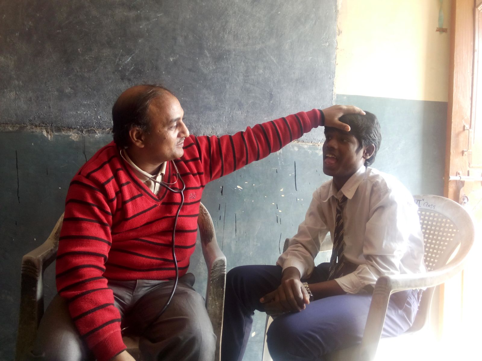 This is Advik. He says things far away appear blurry. He has to sit in the front of the class in order to see the chalkboard. He will be the first person in his family to receive prescription glasses.