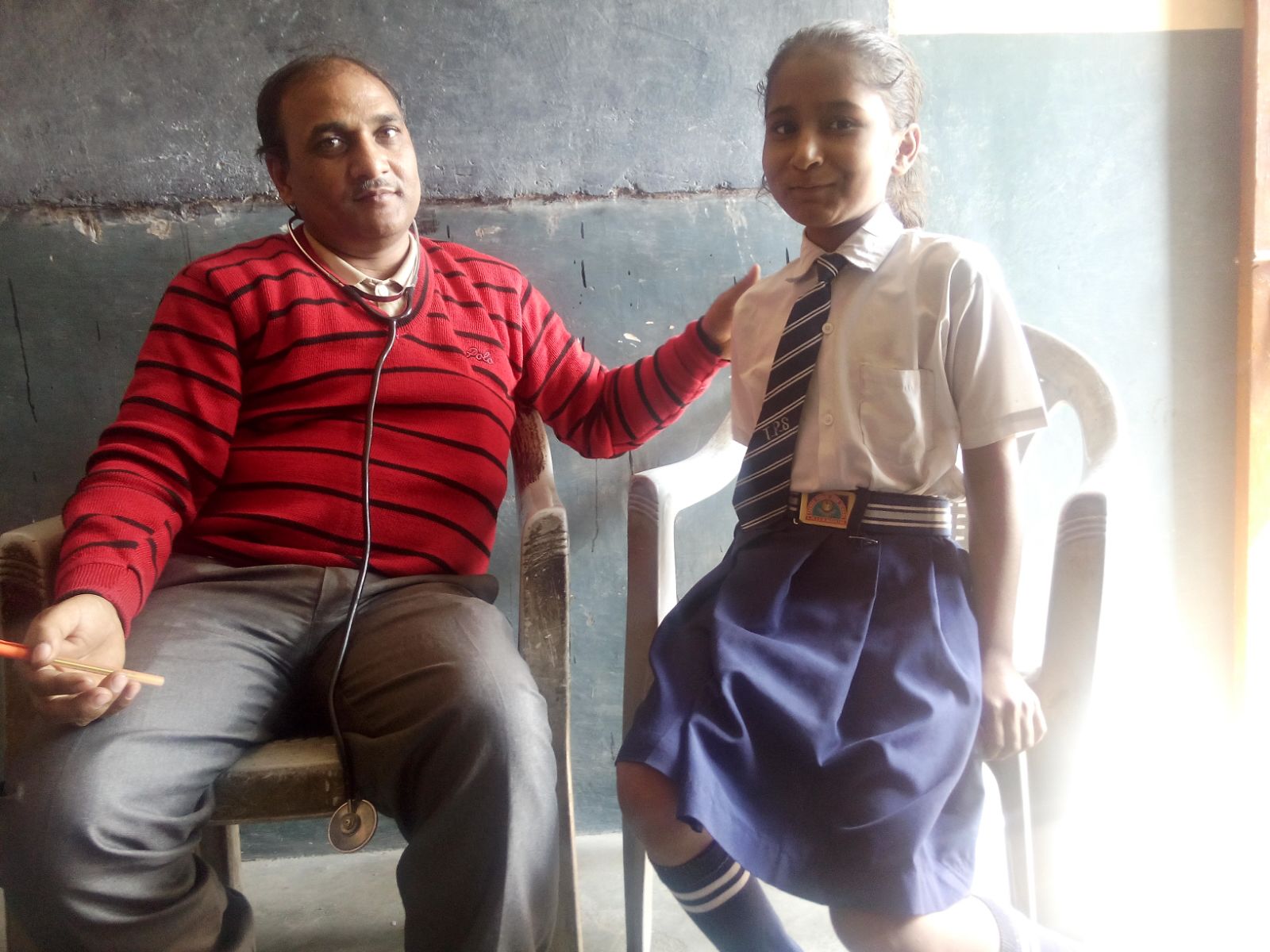 Meet Siya. She is 9 years old. She wants to own a business when she grows up. Her sister is one year older and also wants to own a business after her schooling. 