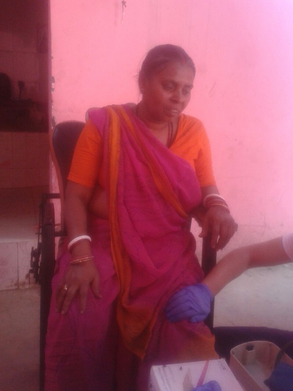 Meet Mitali. She is 61 years old. She has joint pain, particularly in her left knee. The pain makes it difficult for her to walk and some days she has difficulty getting out of bed. She needs imaging studies and lab work. 