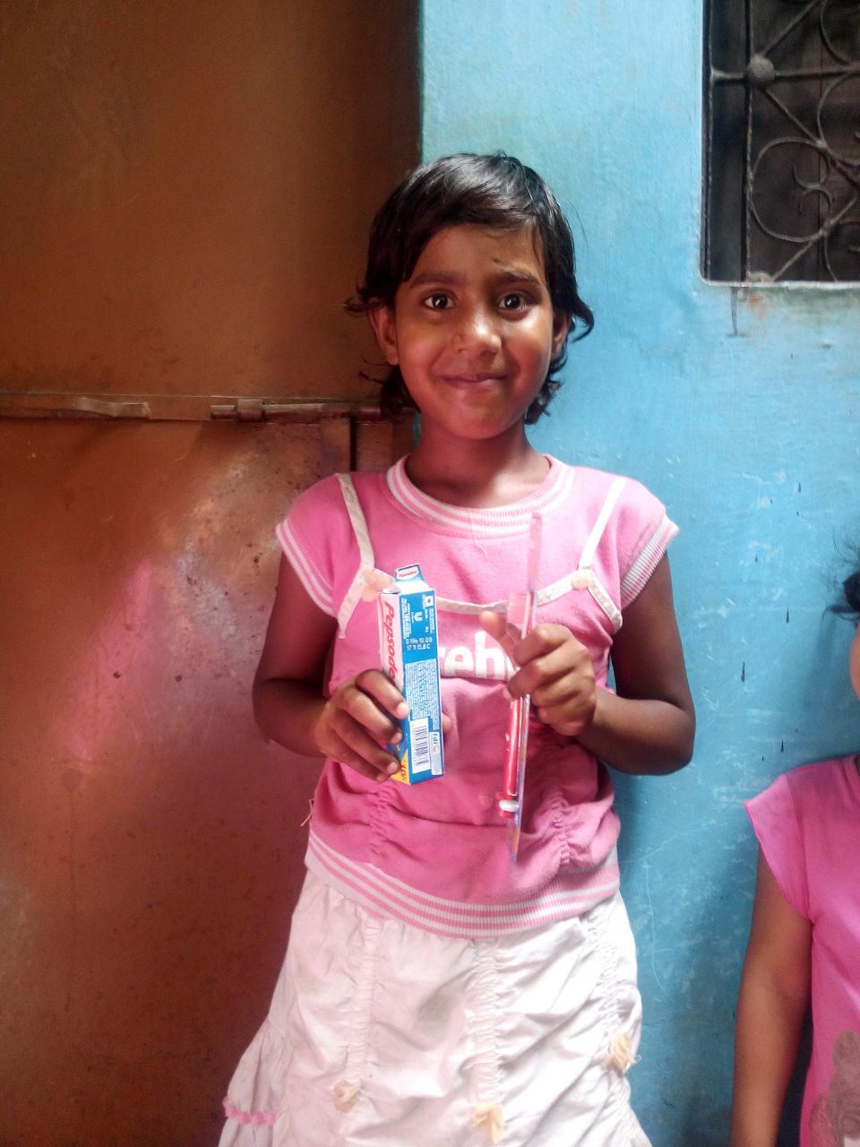 Meet Ishika. She is 9 years old. She wants to be a doctor when she grows up. Her favorite school subject is science. She needs teeth cleaning. 