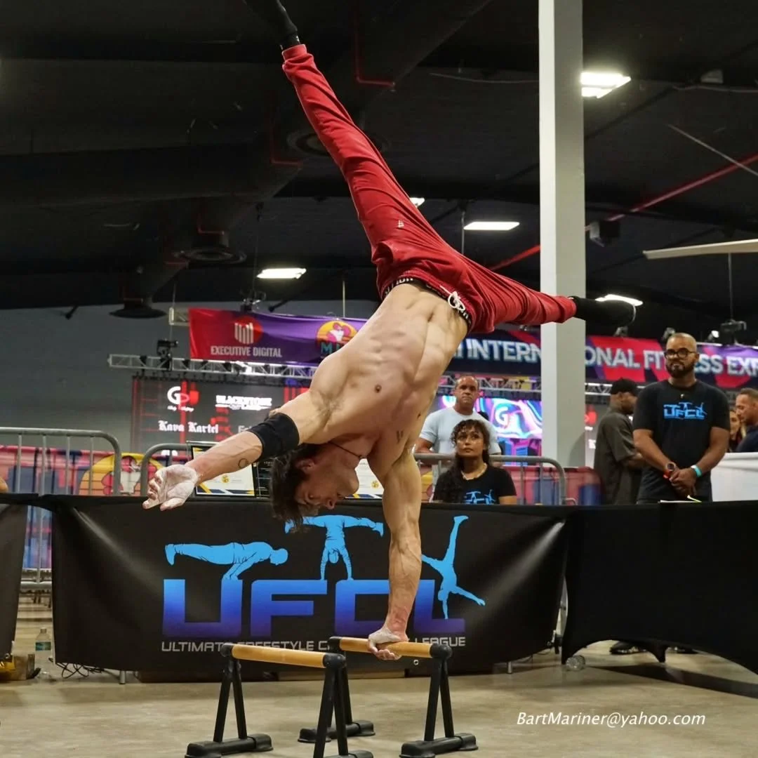 Moments like this are why calisthenics hit different 😮&zwj;💨

Precision. Power. Control. 💪🏽

@plancheperfect locked in last year at the @ufcl_sports Ultimate Freestyle Calisthenic Battlegrounds 6: Clash in Miami 💥

The Battleground returns to th