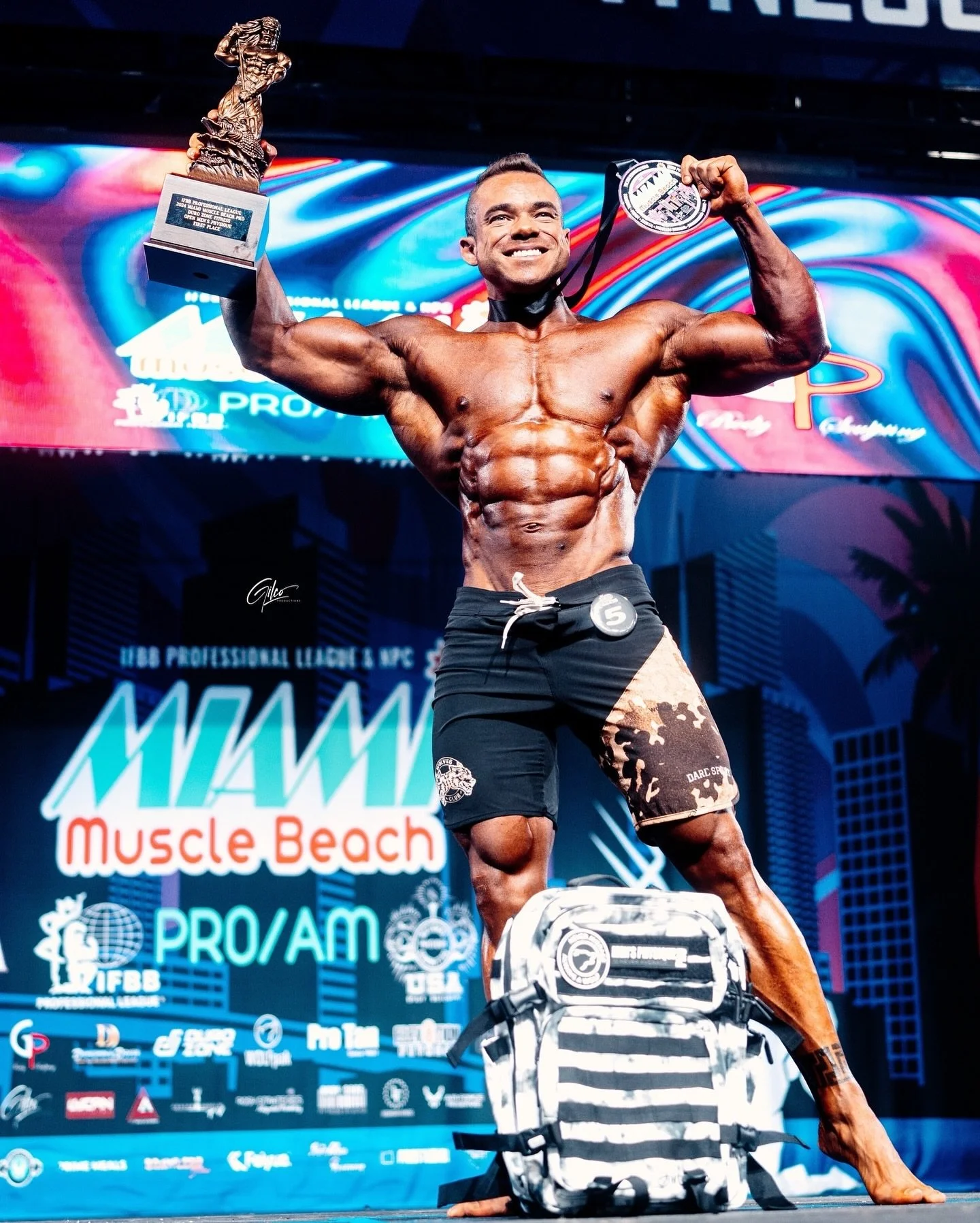 Congratulations to our 2024 Miami Pro Men&rsquo;s Physique Champion @vitorchavespro on winning the 2026 #ArnoldClassicUK Men&rsquo;s Physique title! 🎉

Built through the ranks &amp; now he&rsquo;s standing on top! We couldn&rsquo;t be more proud to 
