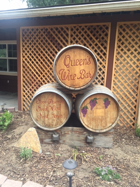 Outside of The Queen's Inn in Oakhurst, CA