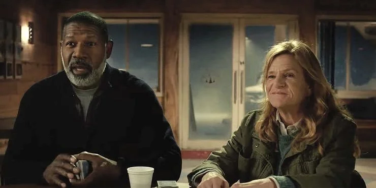 Dennis-Haysbert-and-Dale-Dickey-in-No-Exit.jpg