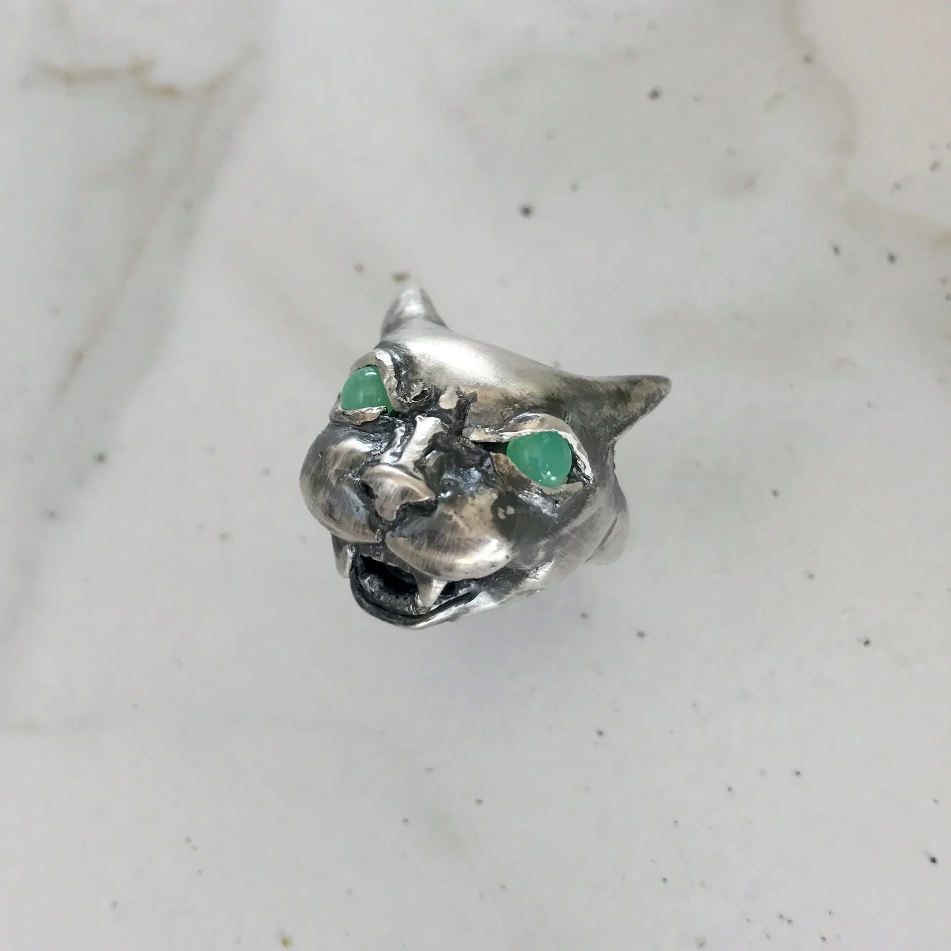Hissing Angry Cat Ring in Sterling Silver with Chrysoprase Eyes