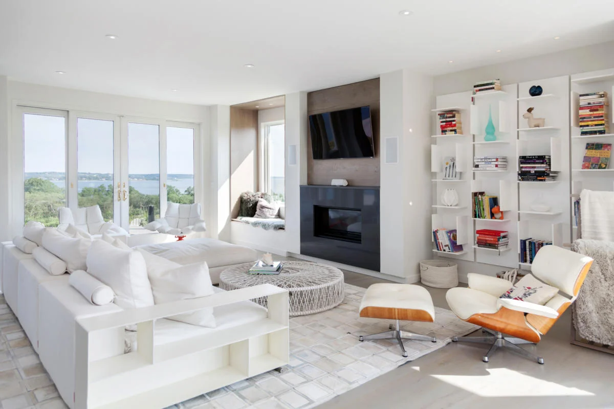  CUSTOM WINDOW NICHE, CUSTOM TELEVISION DISPLAY 