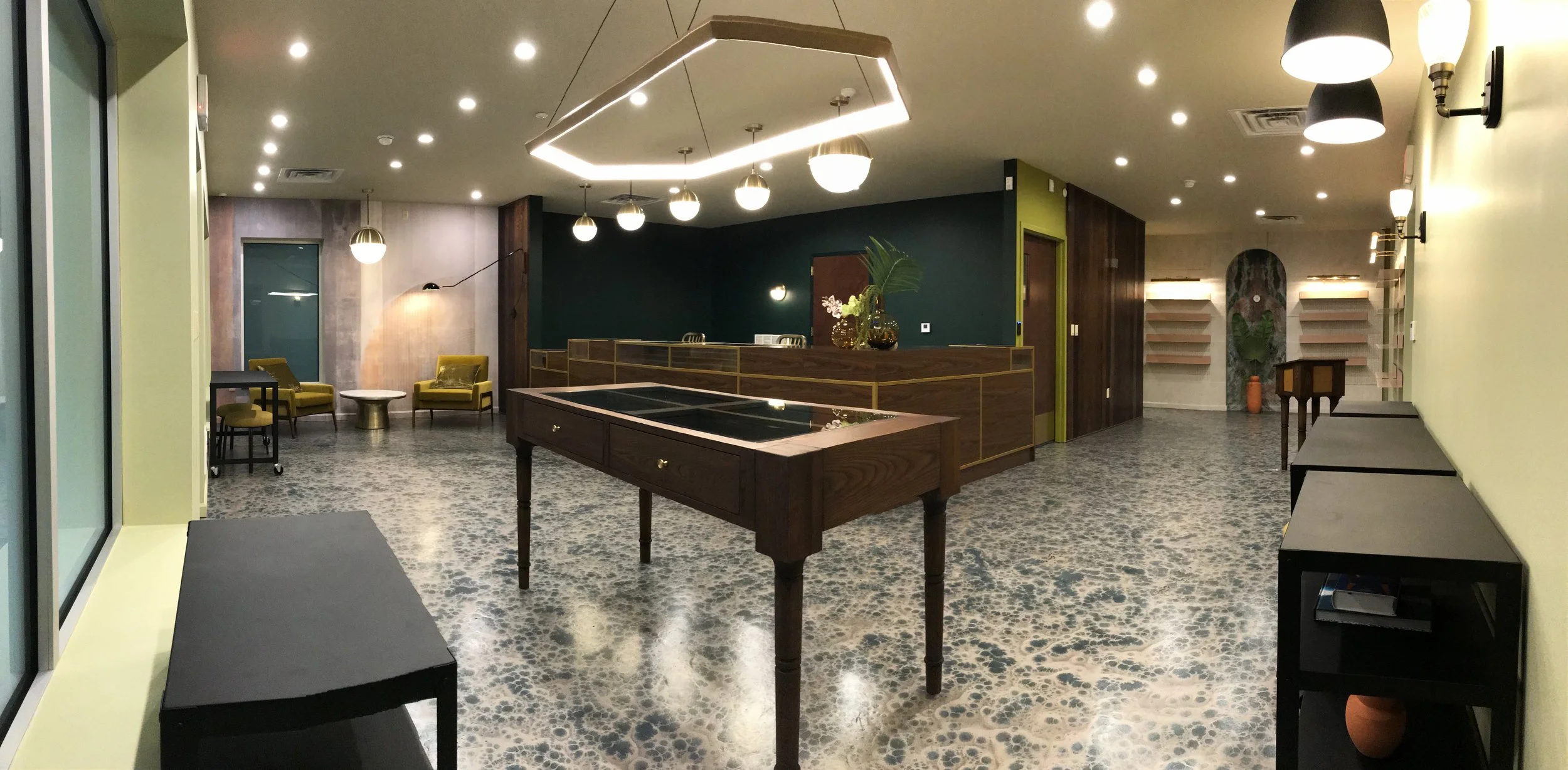  CANNABIS STORE DESIGN &amp; CUSTOM DISPLAY TABLE DESIGN 