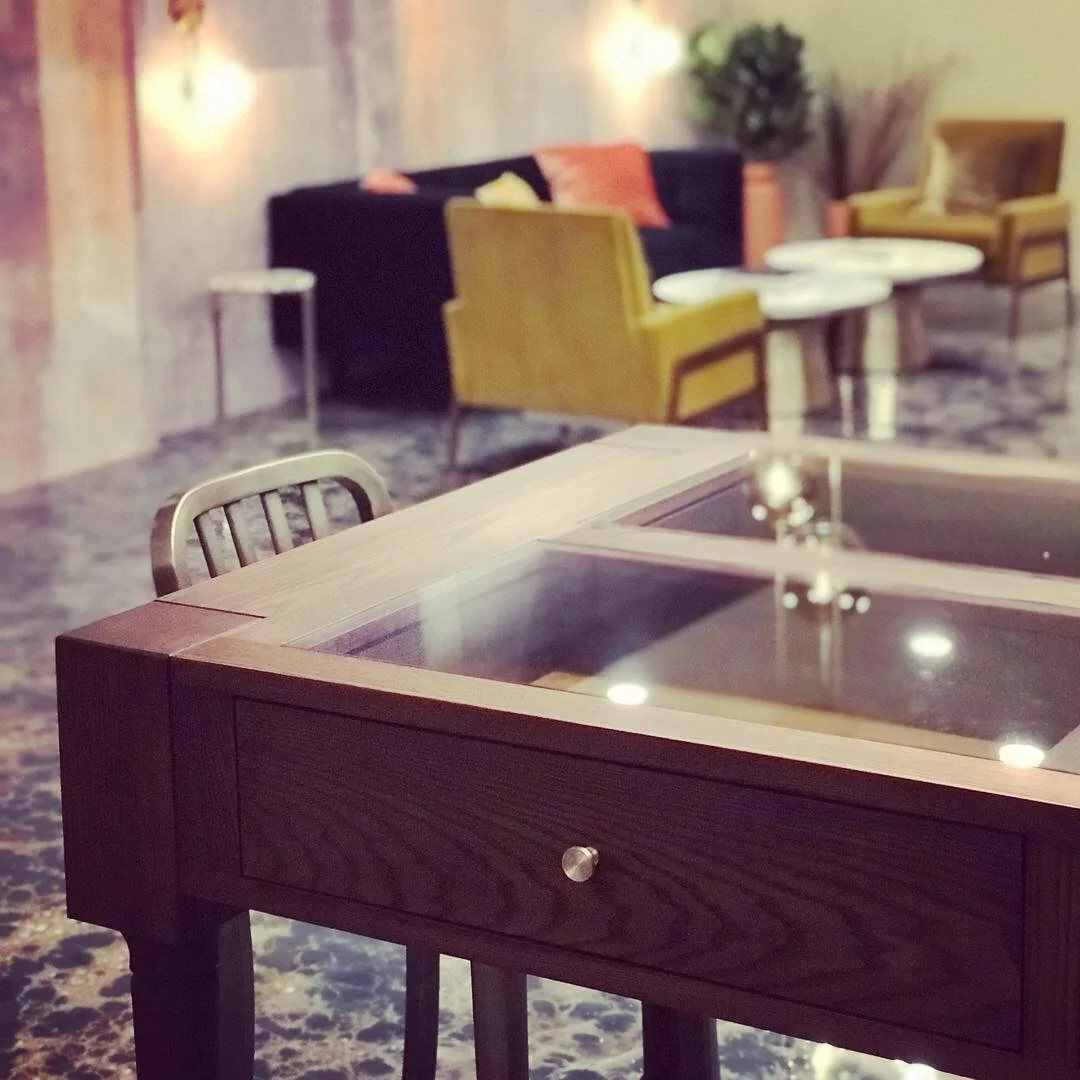  CUSTOM DISPLAY TABLE DESIGN 
