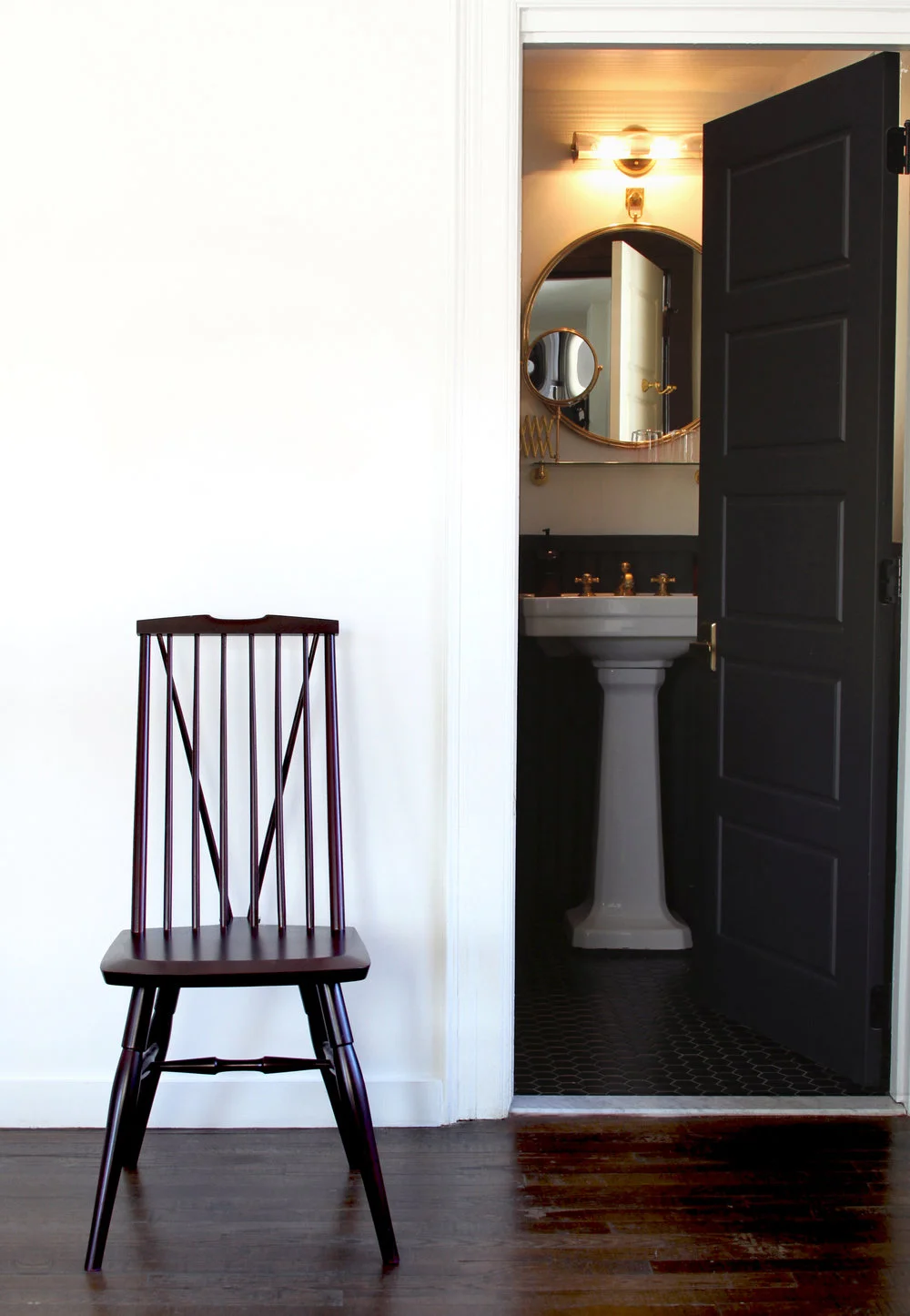O&G AQUINNAH SIDECHAIR - DESIGNERS: Andrew Mau, Sara Ossana, Jonathan Glatt