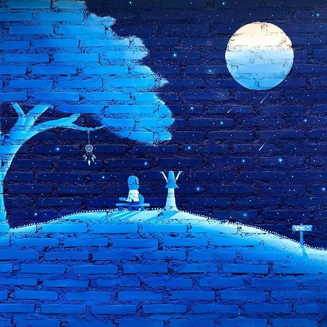 Digging into the Thai archives. Easily one of my favorite murals on earth.
-
-
-
-
-
-
#Thailand #Pai #travel #explore #streetart #graffiti #graffitiart #mural #muralart #moon #beautiful #bluetiful