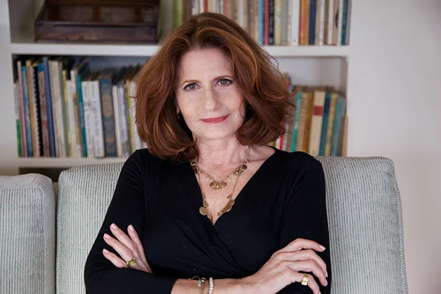 PAULETTE TAVORMINA. PHOTOGRAPHER: BETSY PINOVER SCHIFF.