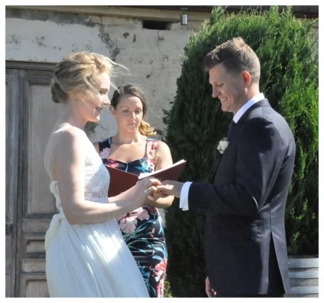 wedding-celebrant-melbourne.jpeg