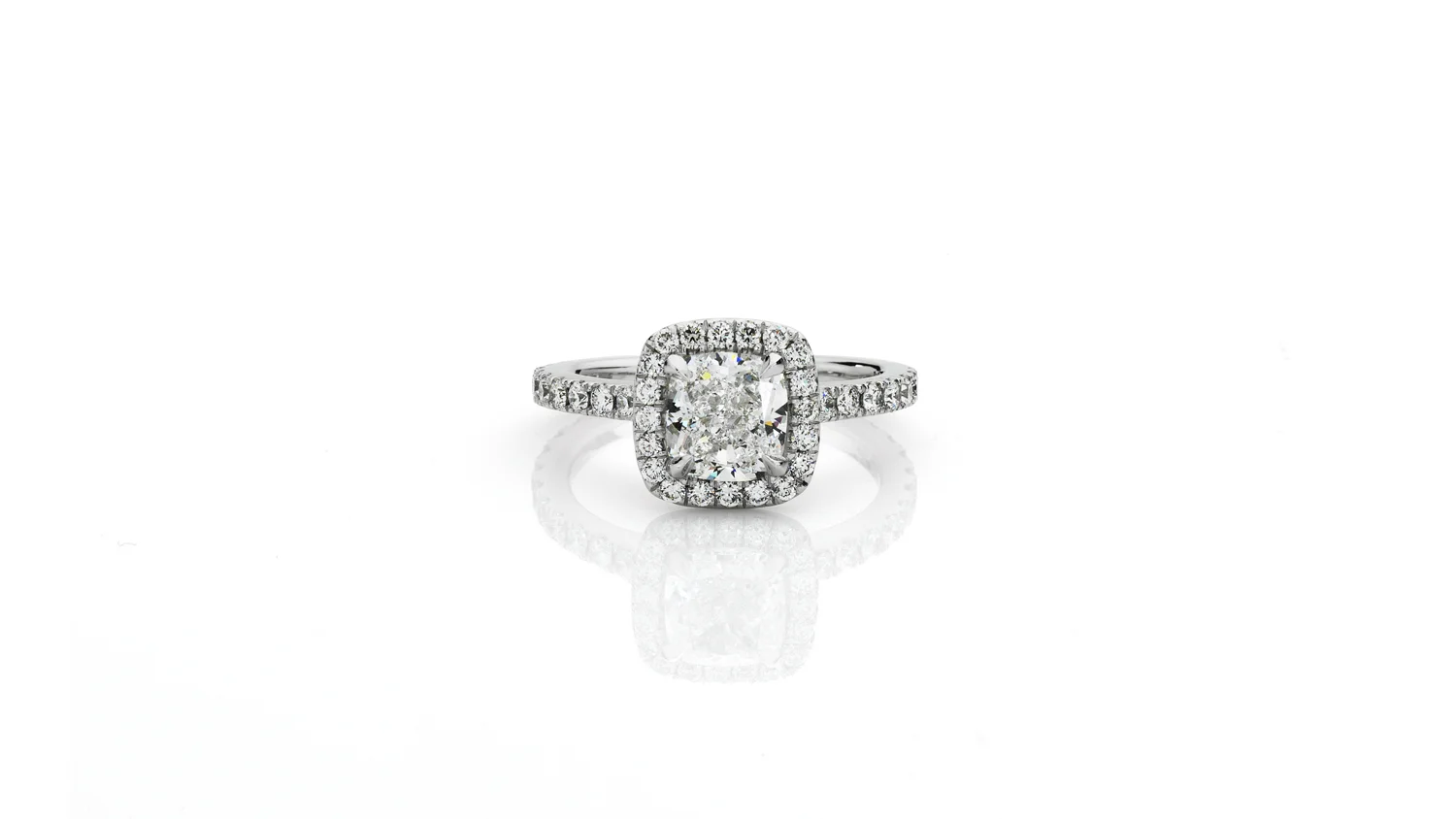 Halo Diamond RIng