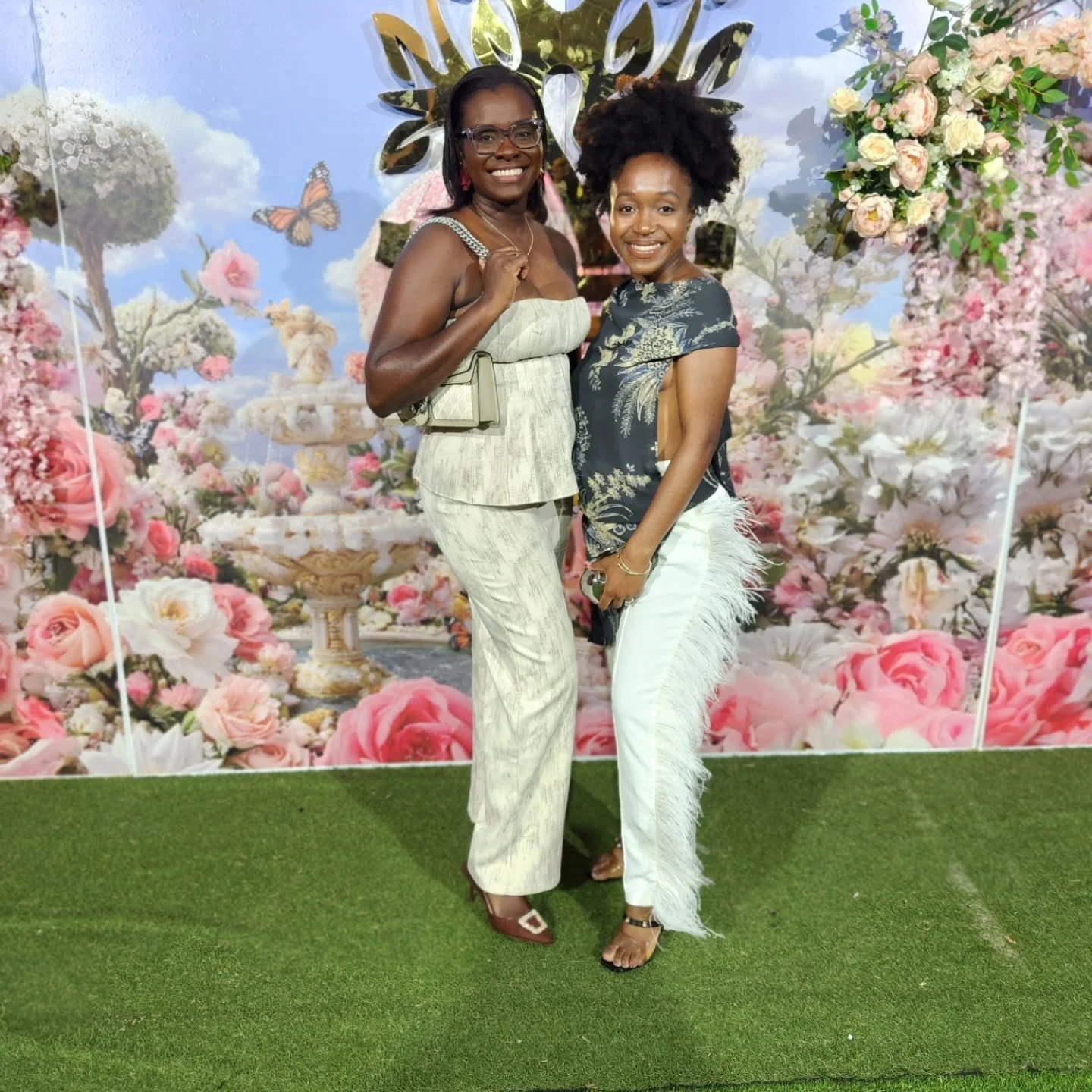 Home is where the heart is ❤️
Eden Boxing Day @guyanacarnival 
@excellence_hotel linden, Guyana📍
@movietowneguyana