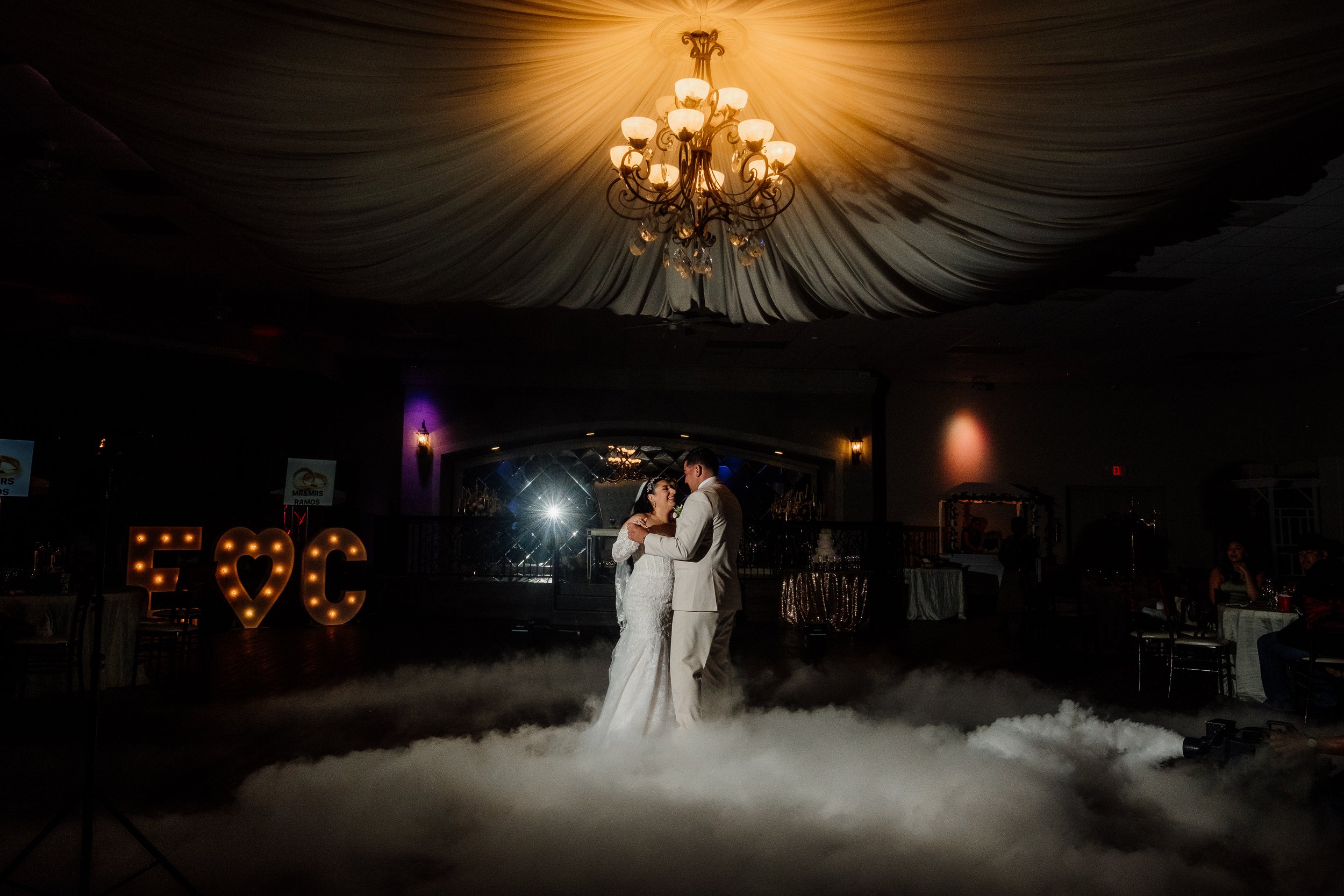 Wedding Day E+C 372.jpg