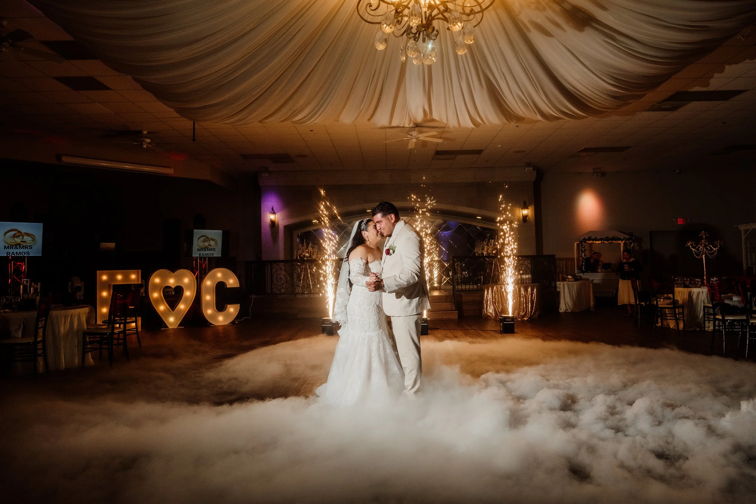 Wedding Day E+C 380.jpg