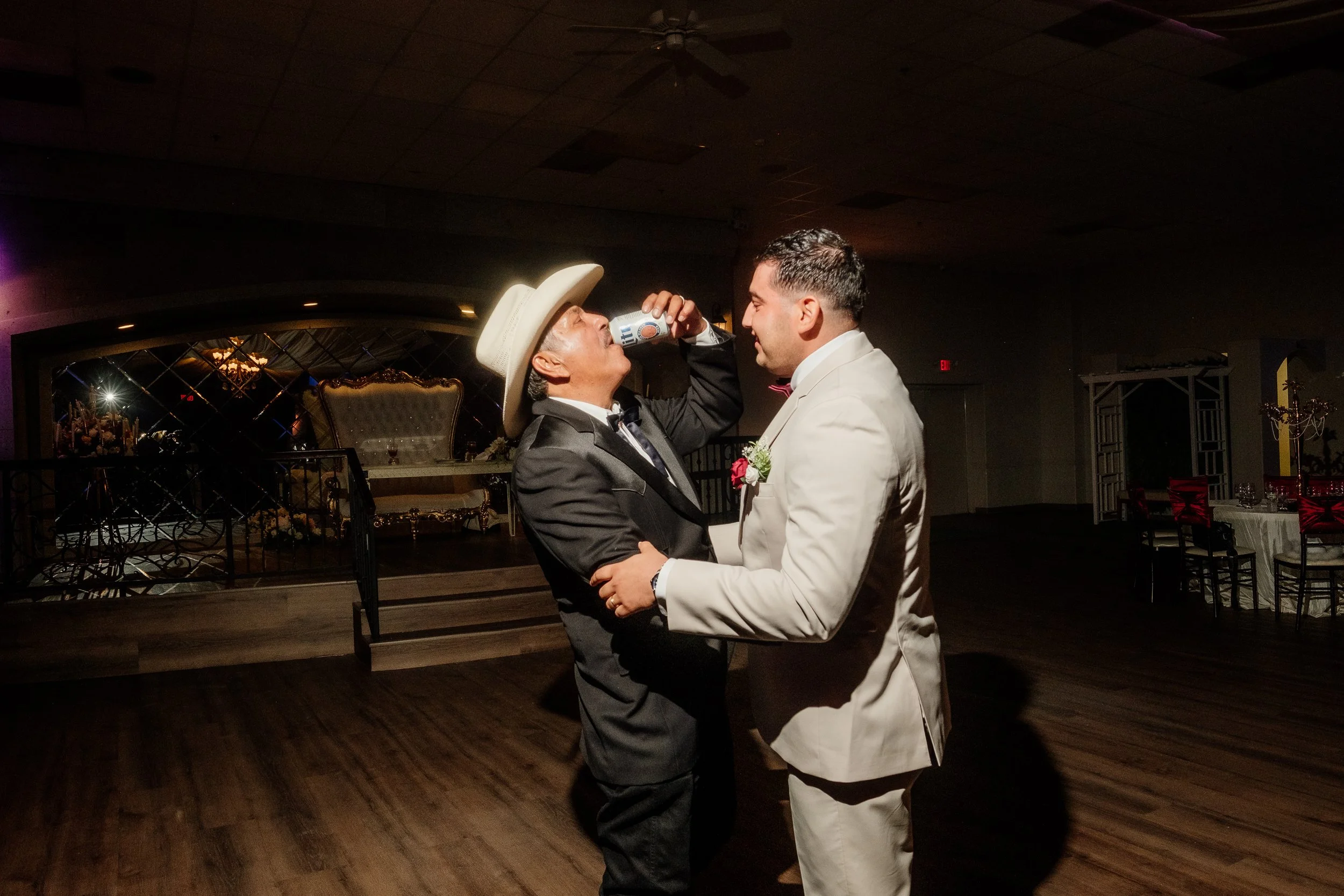 Wedding Day E+C 435.jpg