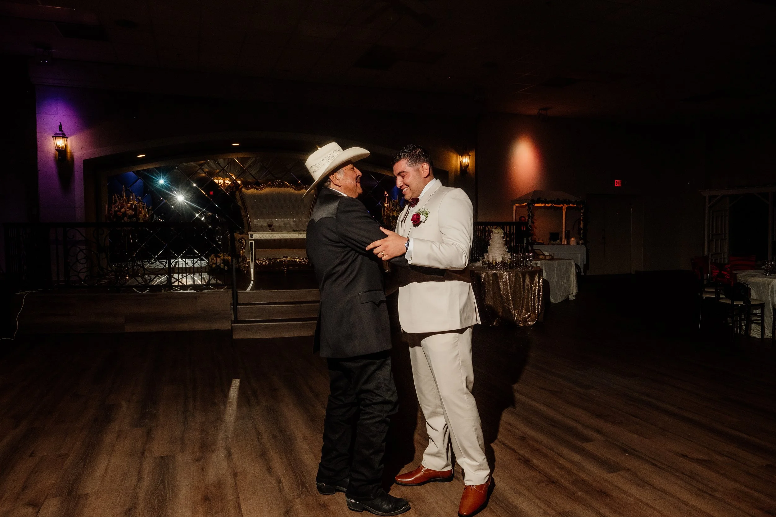 Wedding Day E+C 439.jpg