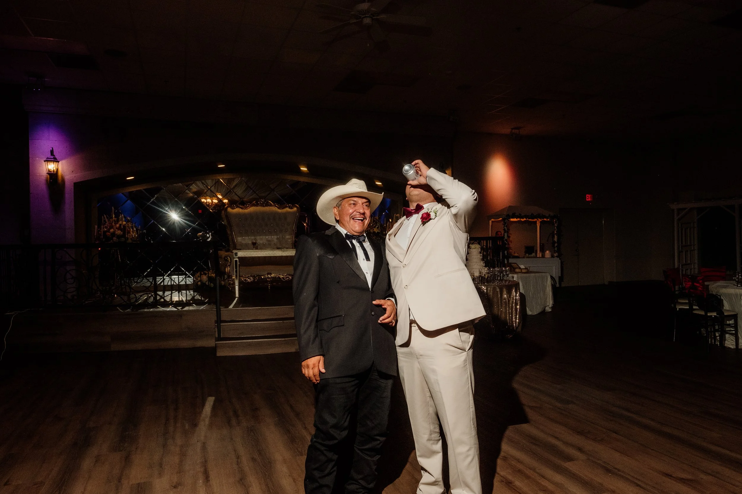 Wedding Day E+C 441.jpg