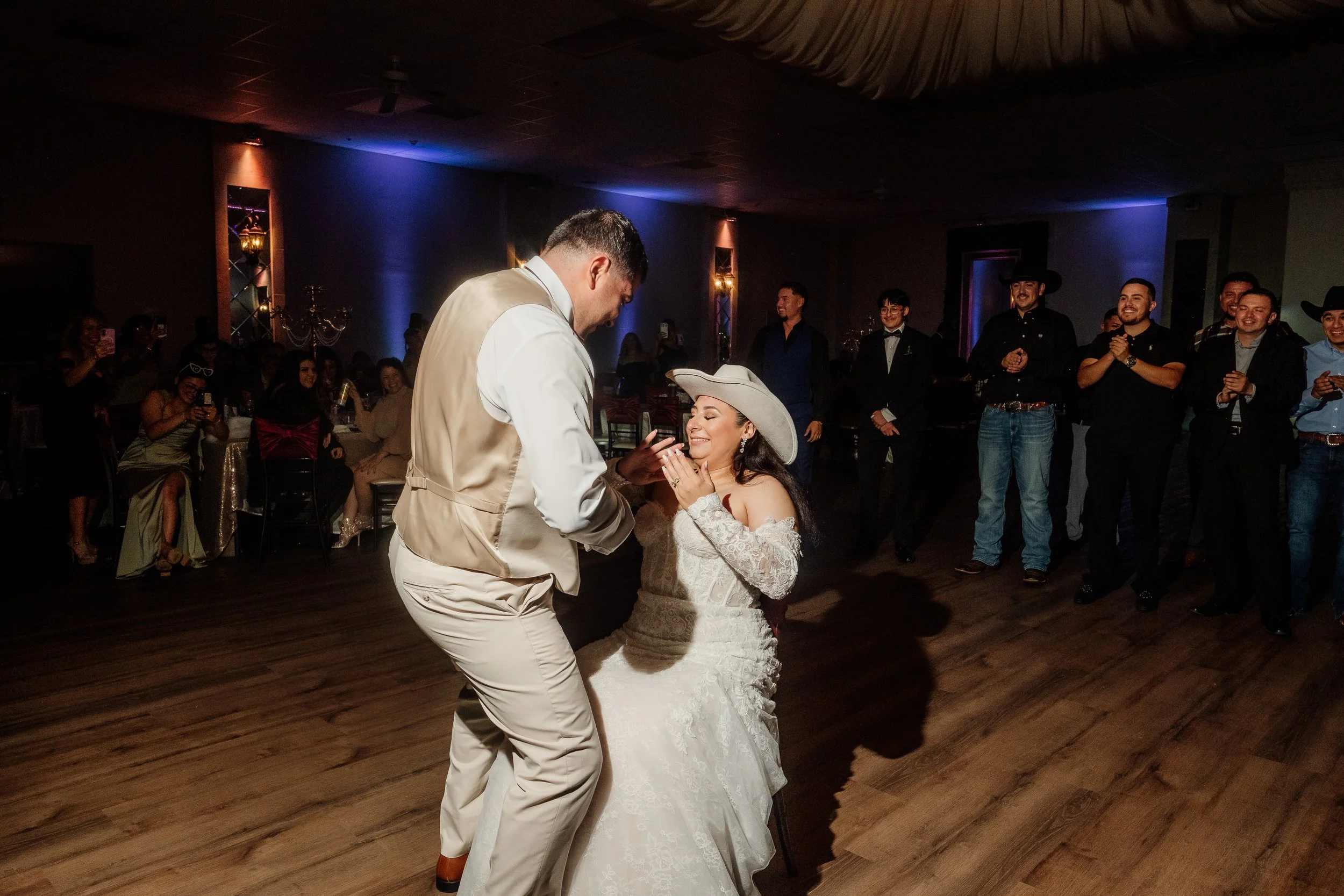 Wedding Day E+C 541.jpg