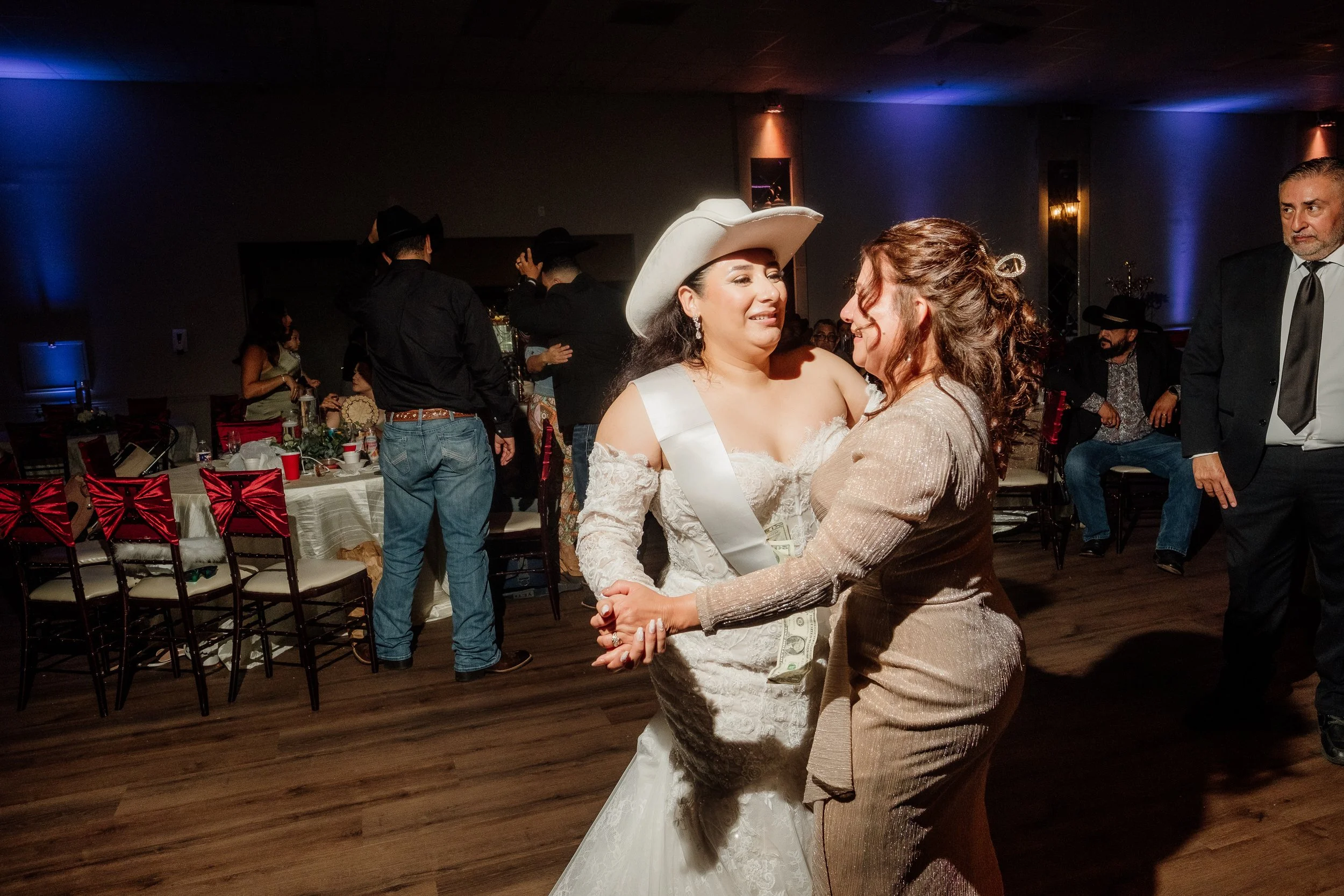 Wedding Day E+C 626.jpg