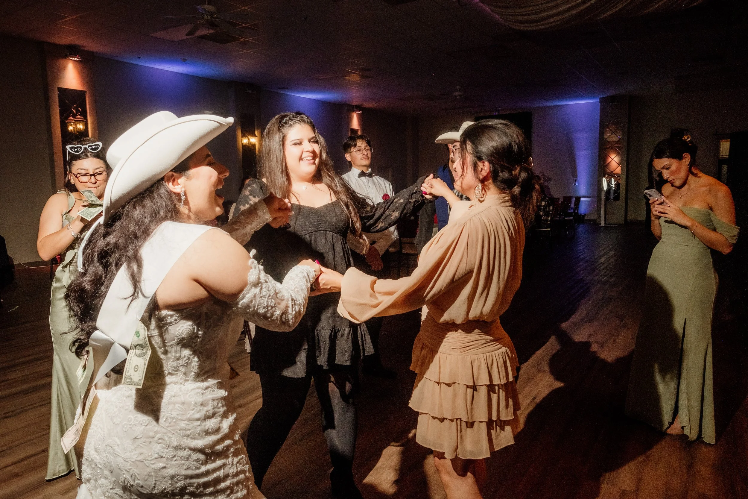 Wedding Day E+C 664.jpg