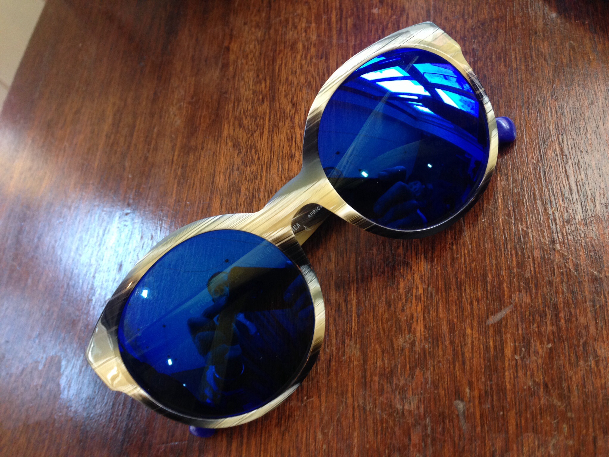 Limited edition Etnia with Klein Blue lenses