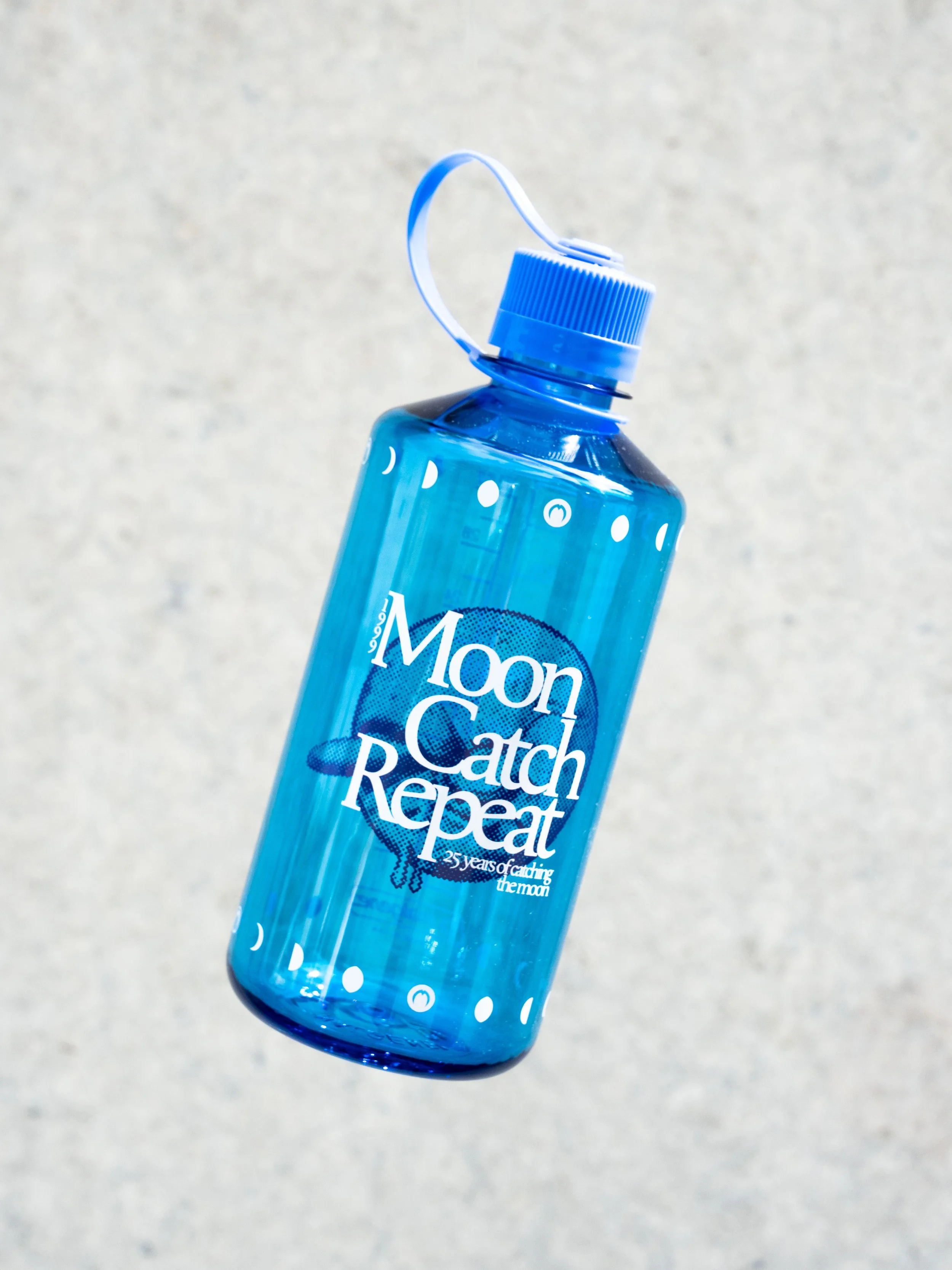 2025_0826 Mooncatchers Merch Nalgene Tilted Aeris Raymaekers19.jpg