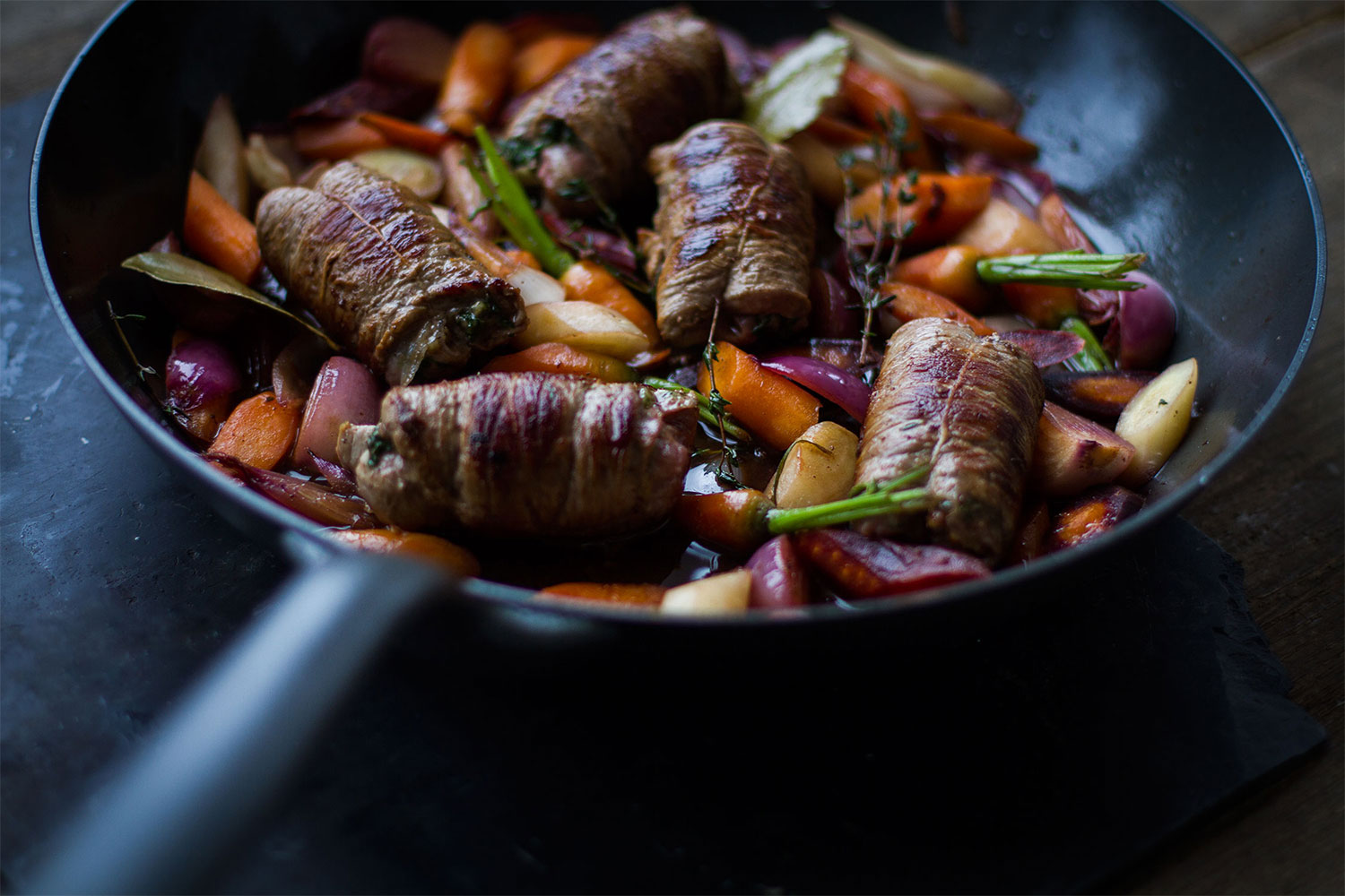 Kalbsrouladen mit Portweingemüse — nom-nom