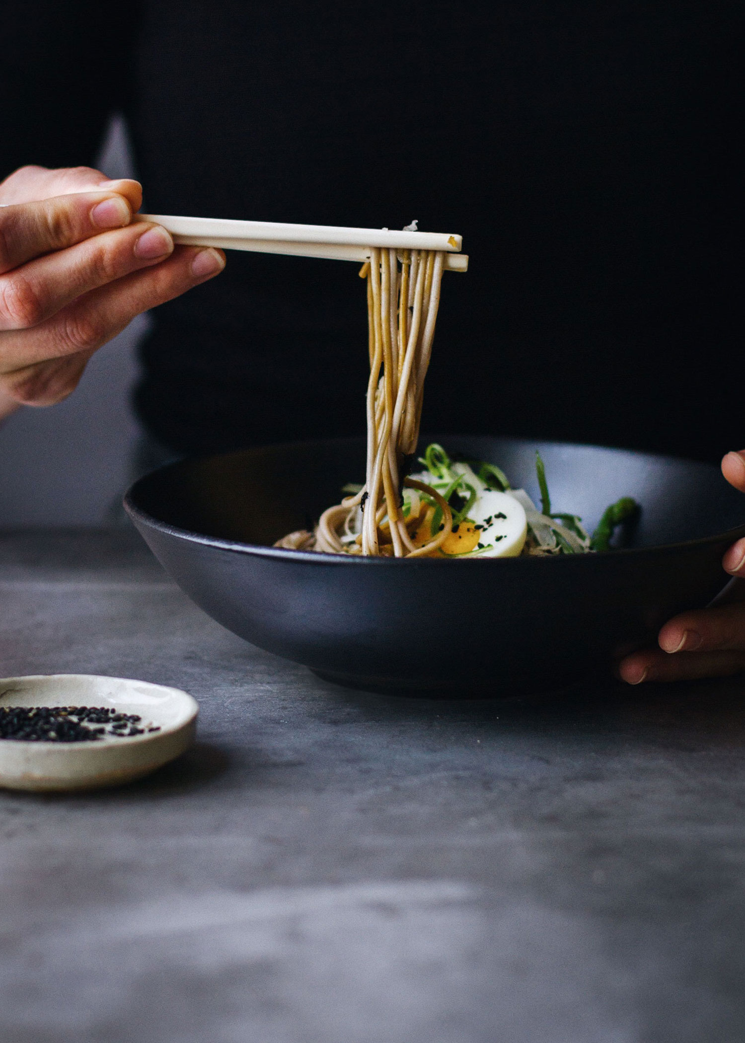 06_NOMNOM_Soba_mit_wildem_Spargel.jpg