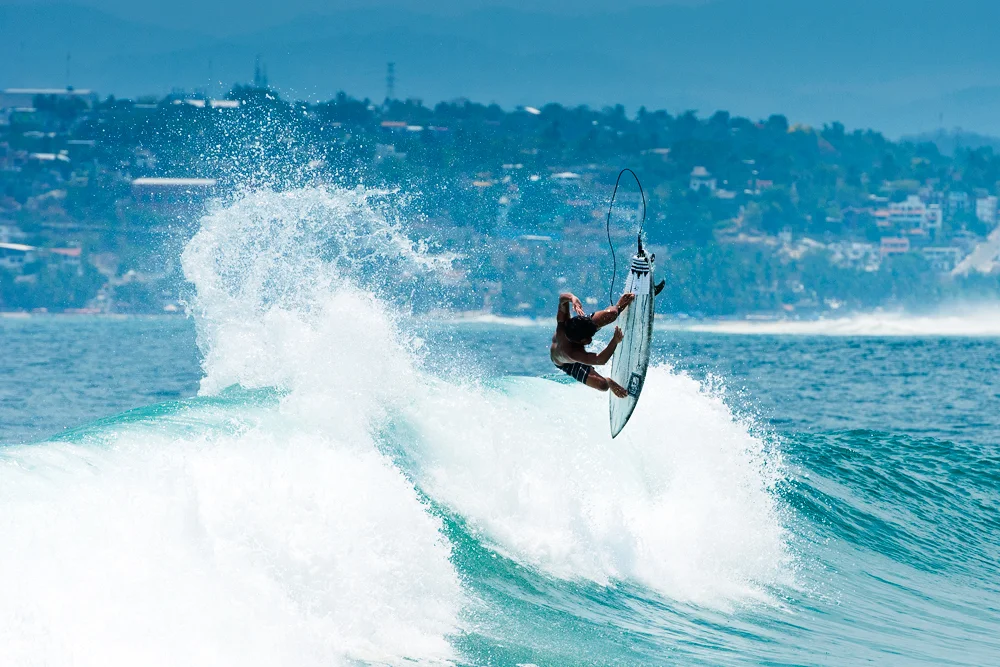 WB_Refai_Cesar_53_surfingmag.jpg